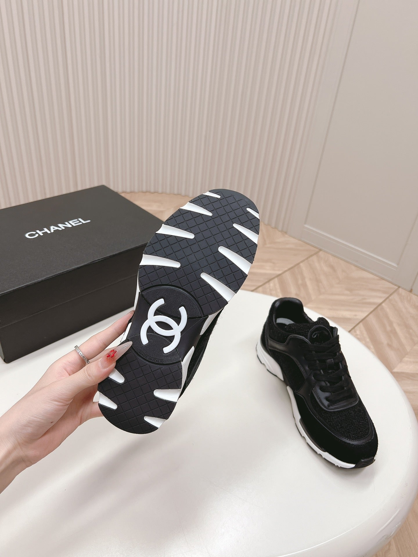 C-Sneakers