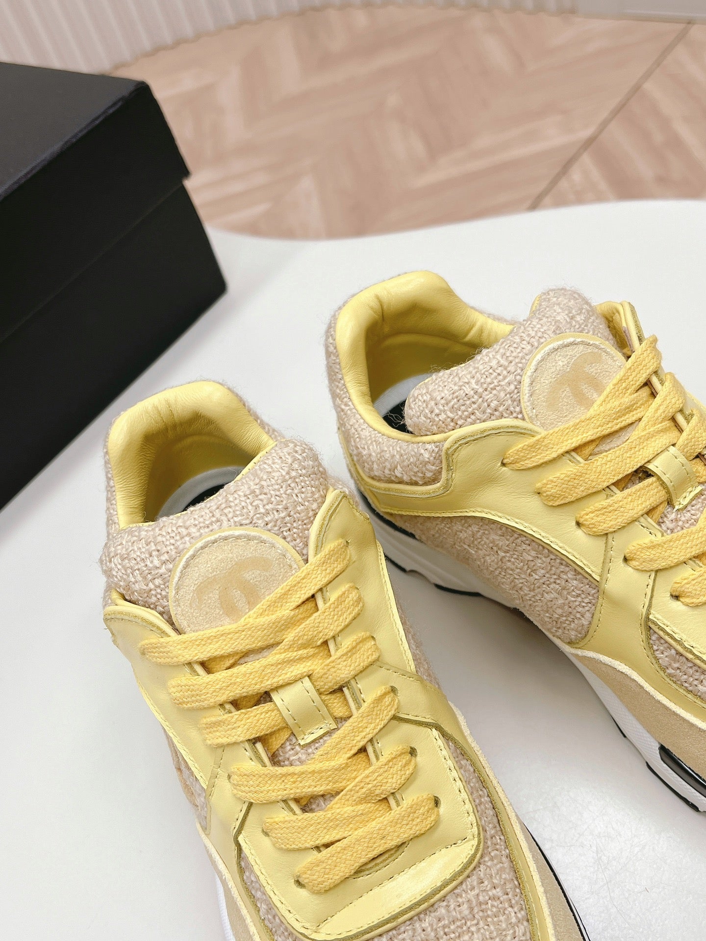 C-Sneakers