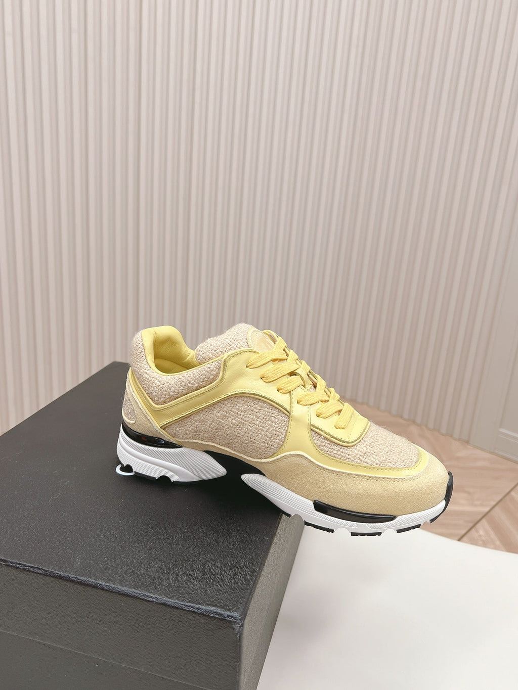 C-Sneakers