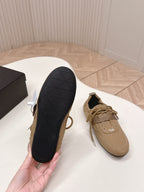 P-Sneakers