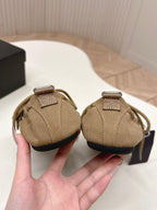 P-Sneakers