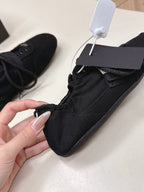 P-Sneakers