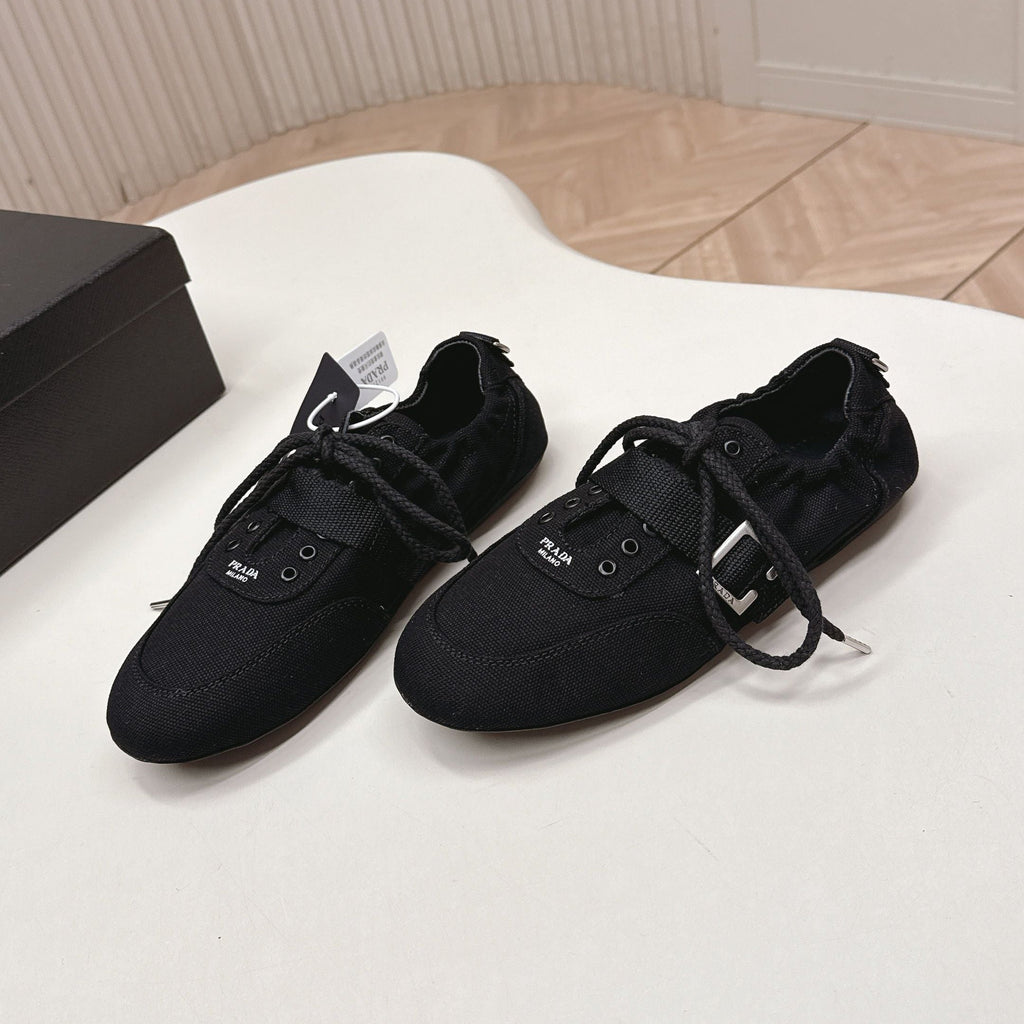 P-Sneakers