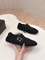P-Sneakers