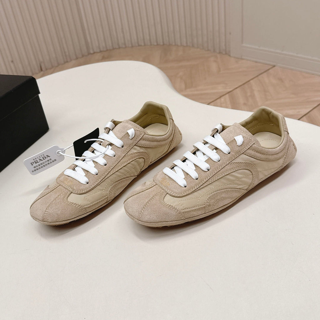 P-Sneakers
