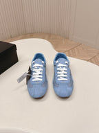 P-Sneakers