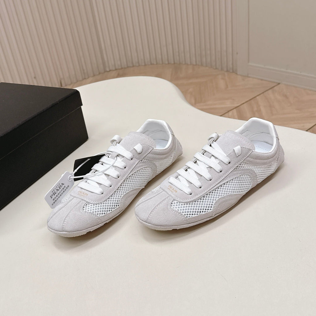 P-Sneakers