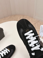 P-Sneakers