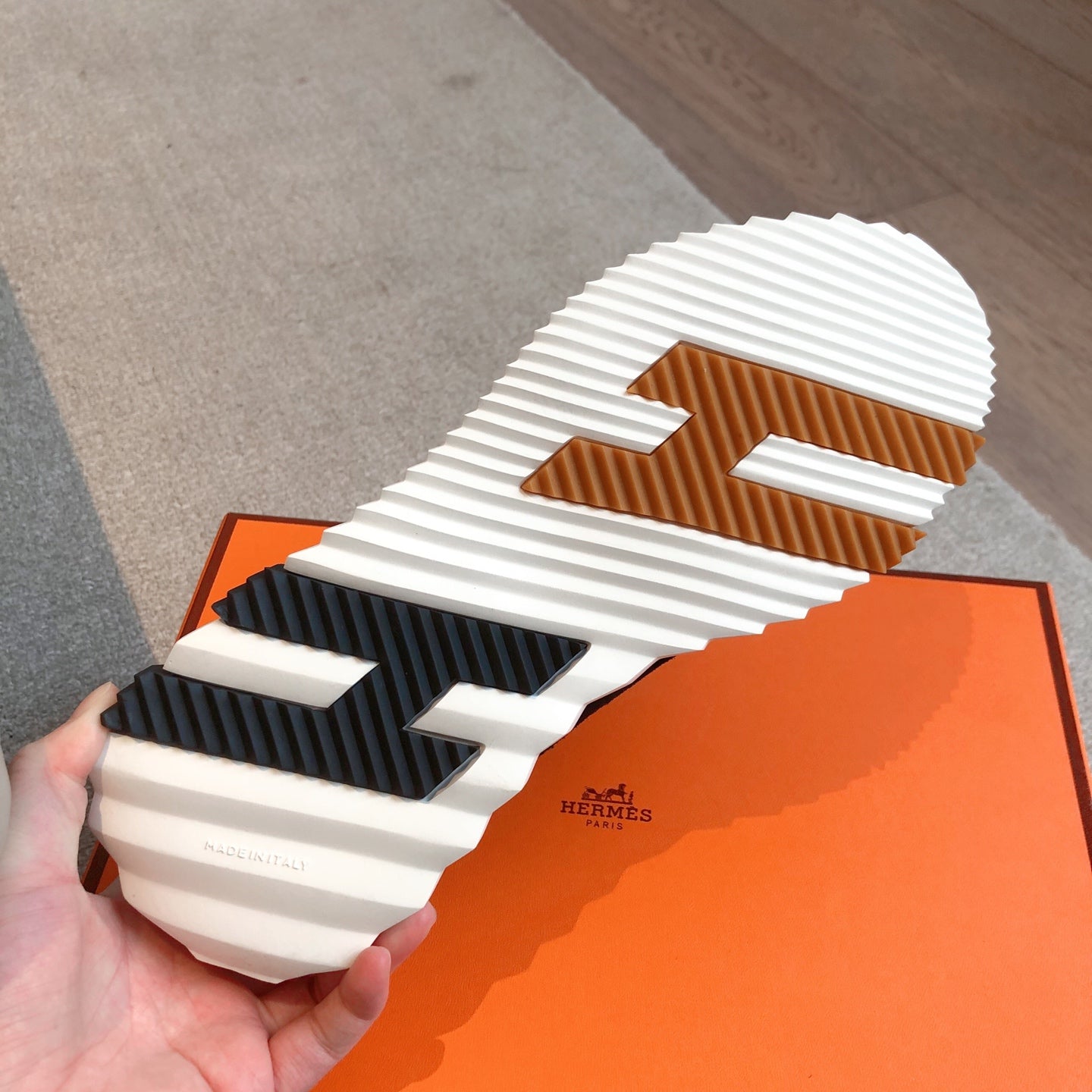 A-Sneakers
