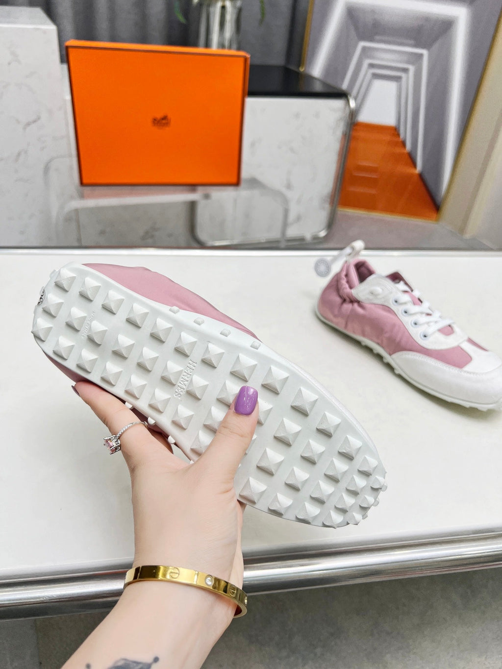 A-Sneakers