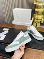 S-Sneakers
