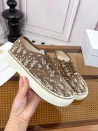 D-Sneakers