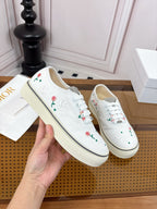 D-Sneakers