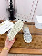 D-Sneakers