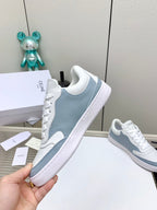 S-Sneakers
