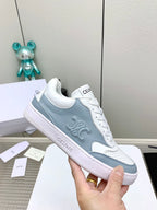 S-Sneakers