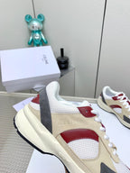 S-Sneakers