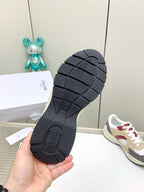 S-Sneakers