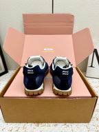M-Sneakers