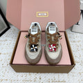 M-Sneakers