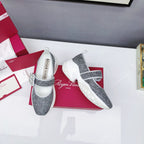 R-Sneakers