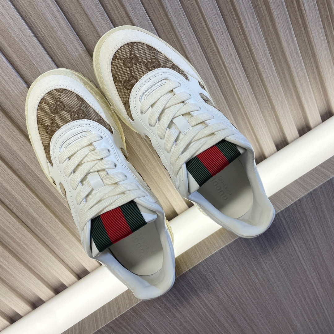 G-Sneakers