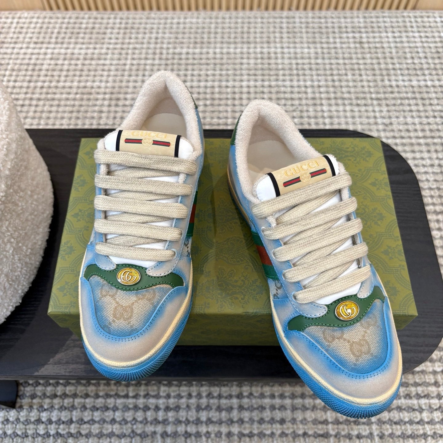 G-Sneakers
