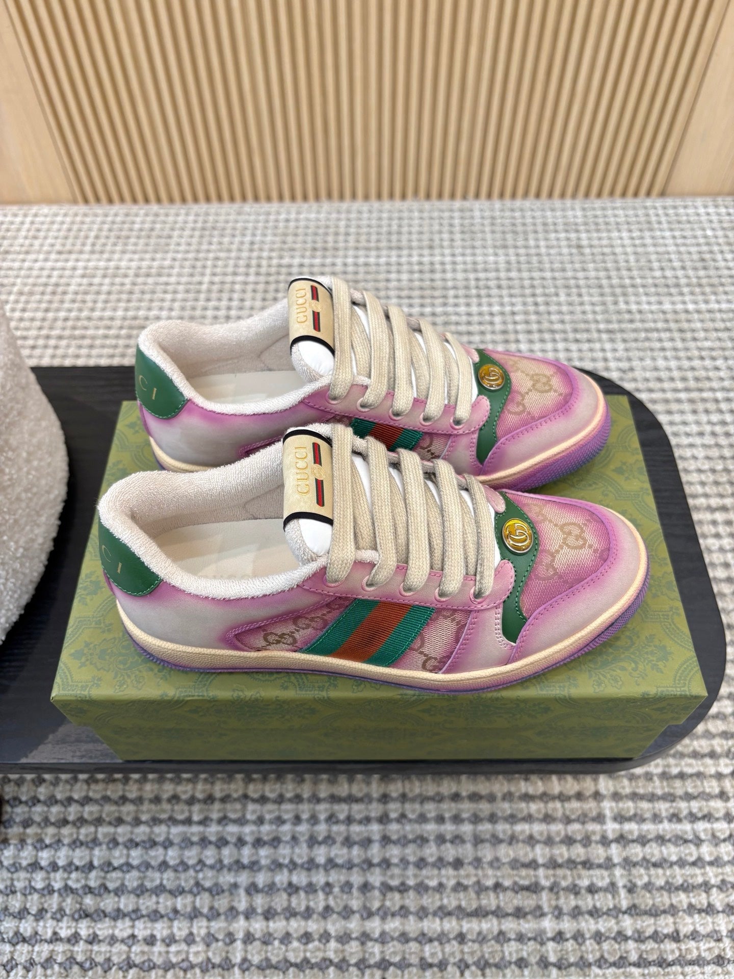 G-Sneakers