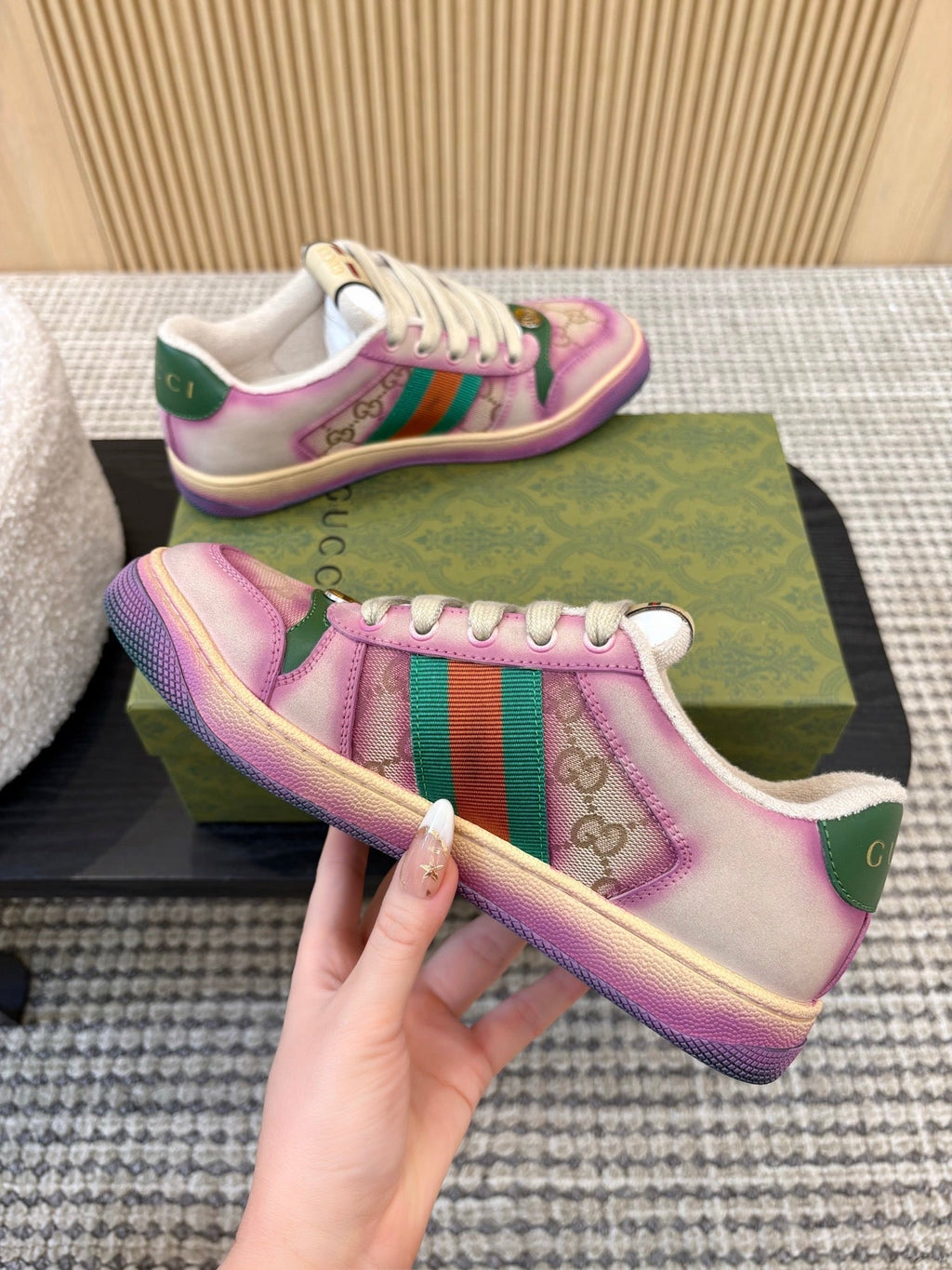 G-Sneakers