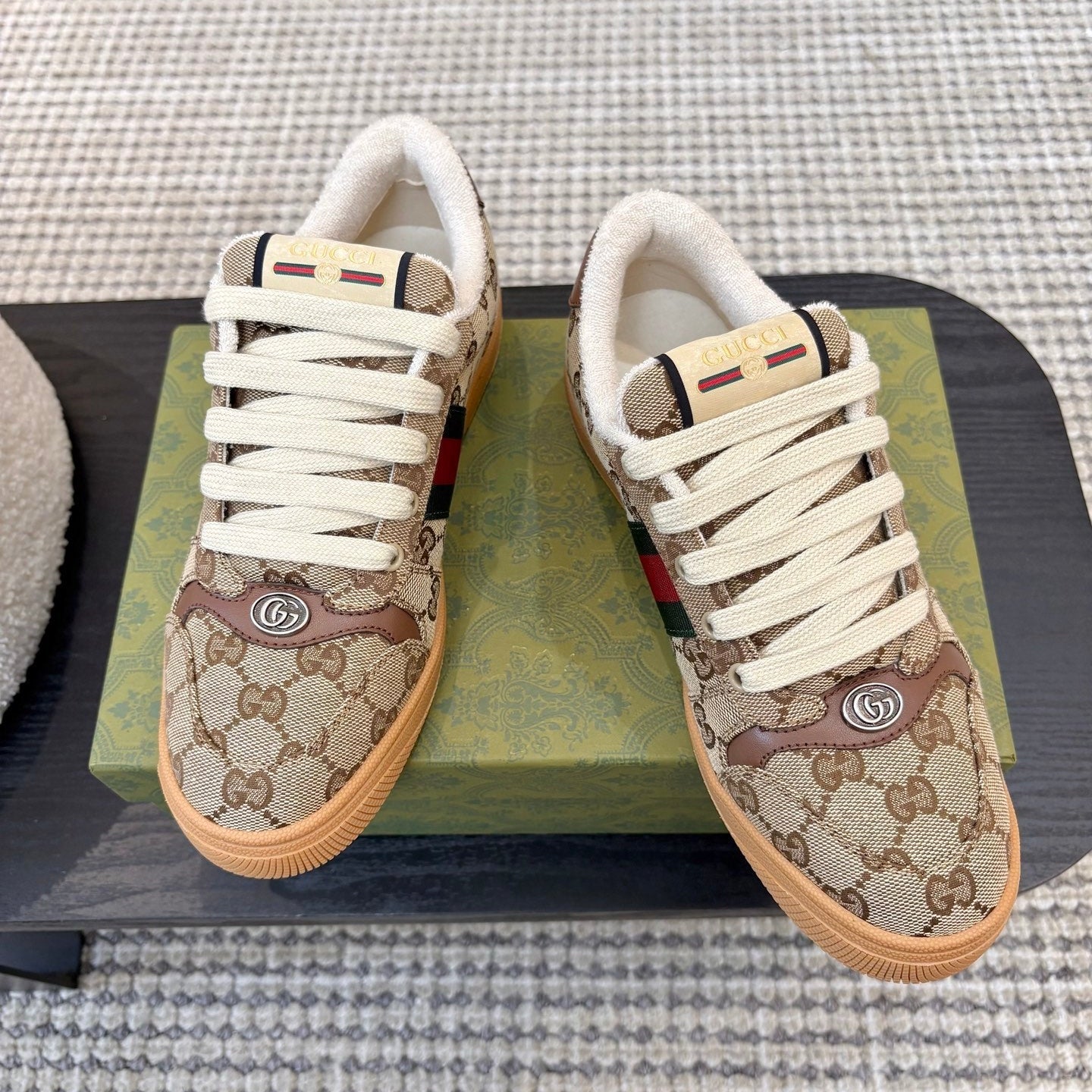 G-Sneakers