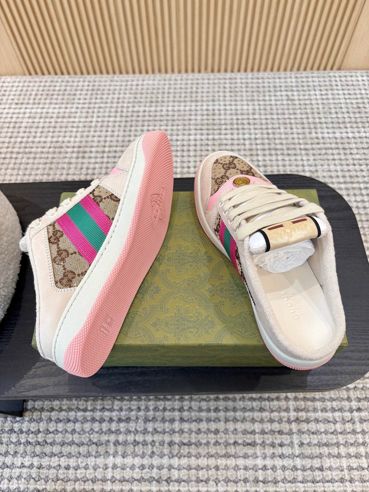 G-Sneakers
