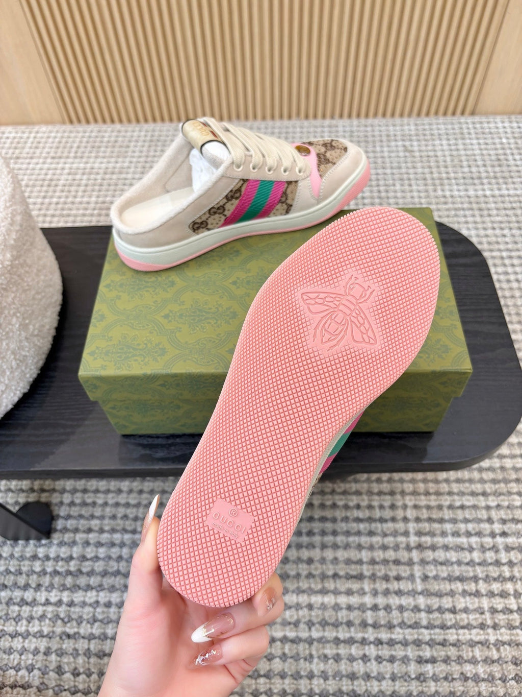G-Sneakers