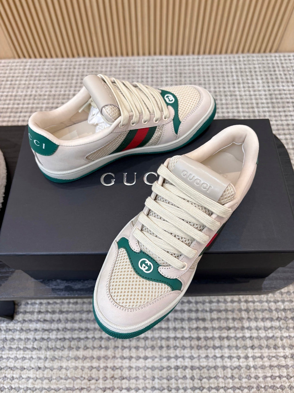 G-Sneakers