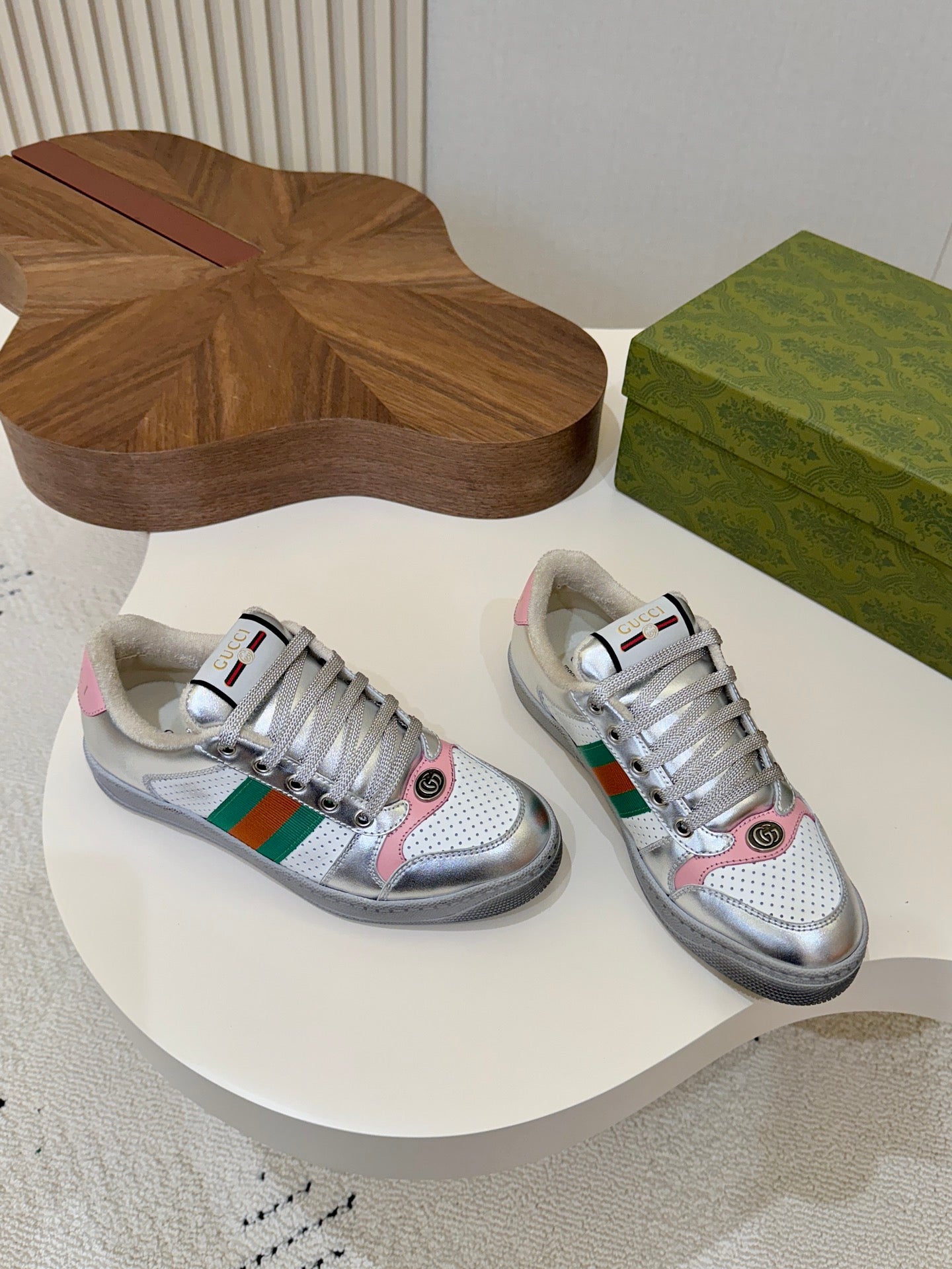 G-Sneakers