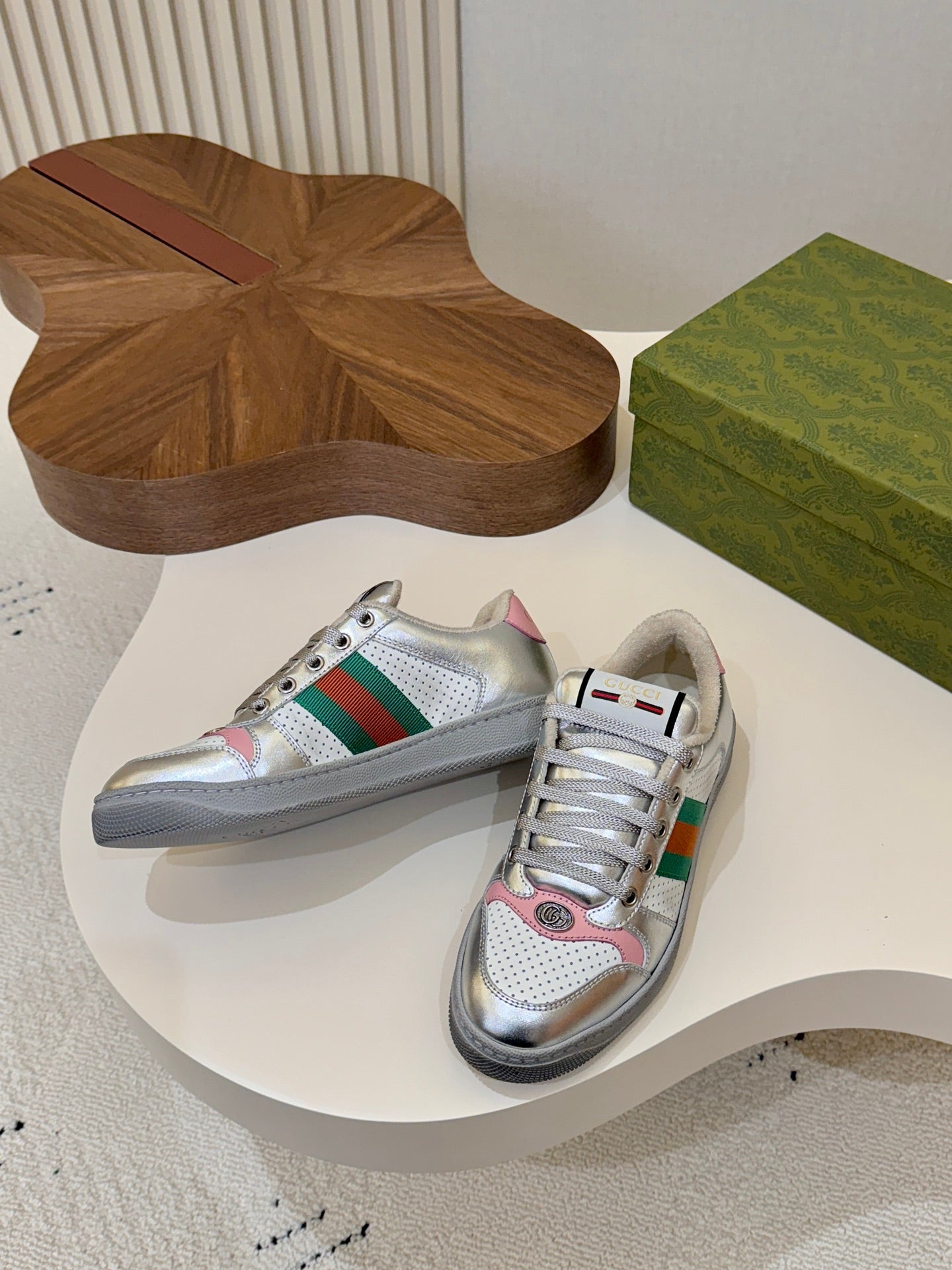 G-Sneakers