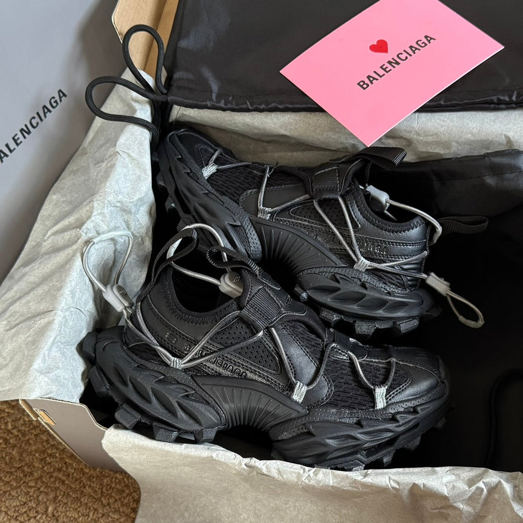 B-Sneakers