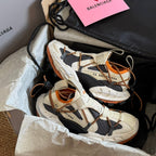 B-Sneakers