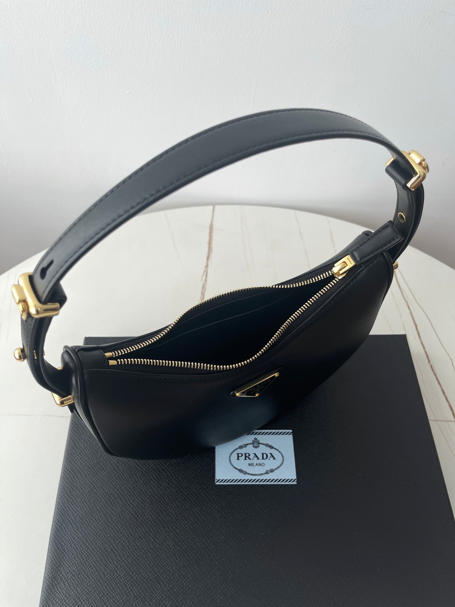 P-Shoulder Bag