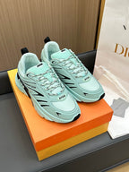 D-Sneakers