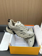 D-Sneakers