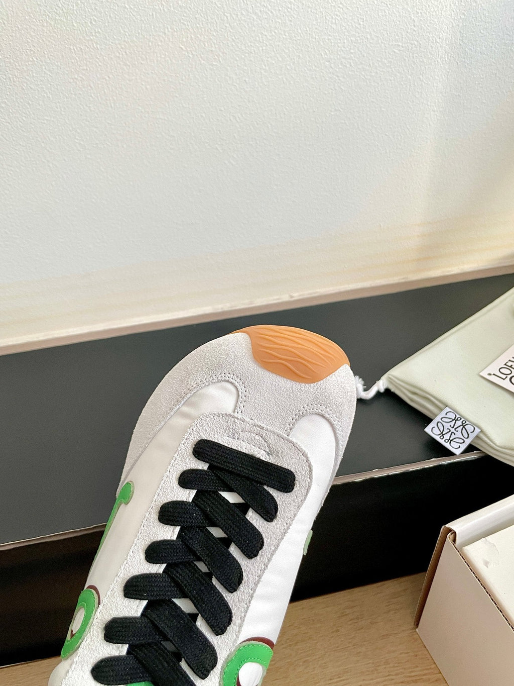 L2-Sneakers