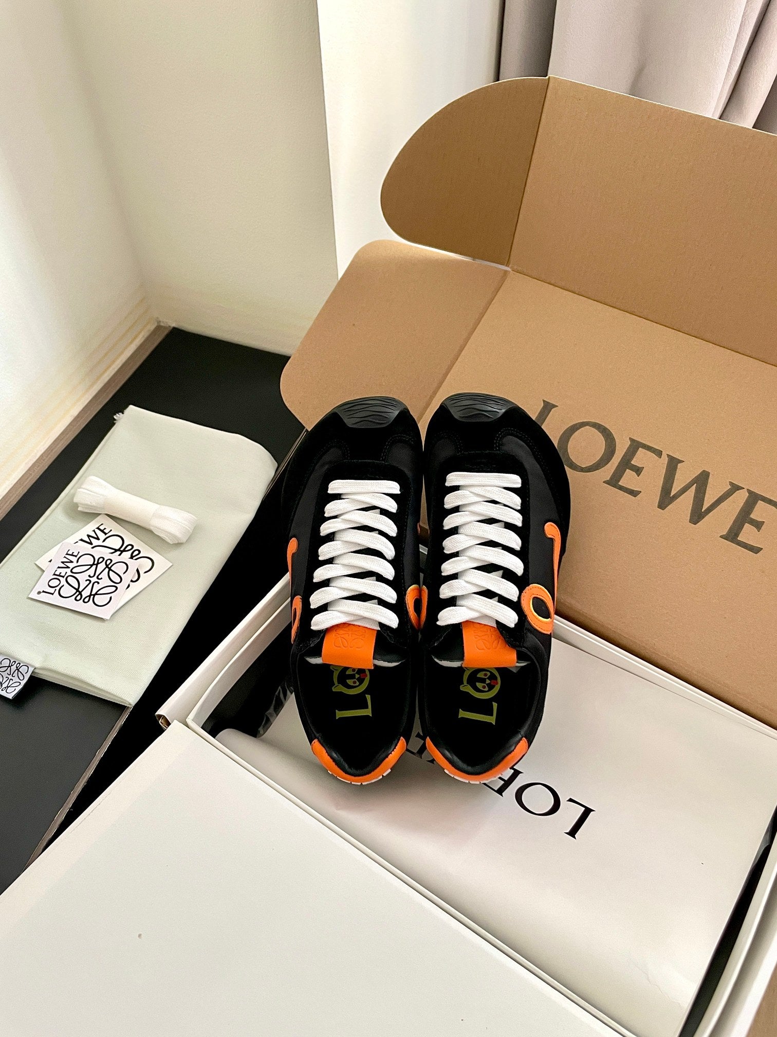 L2-Sneakers