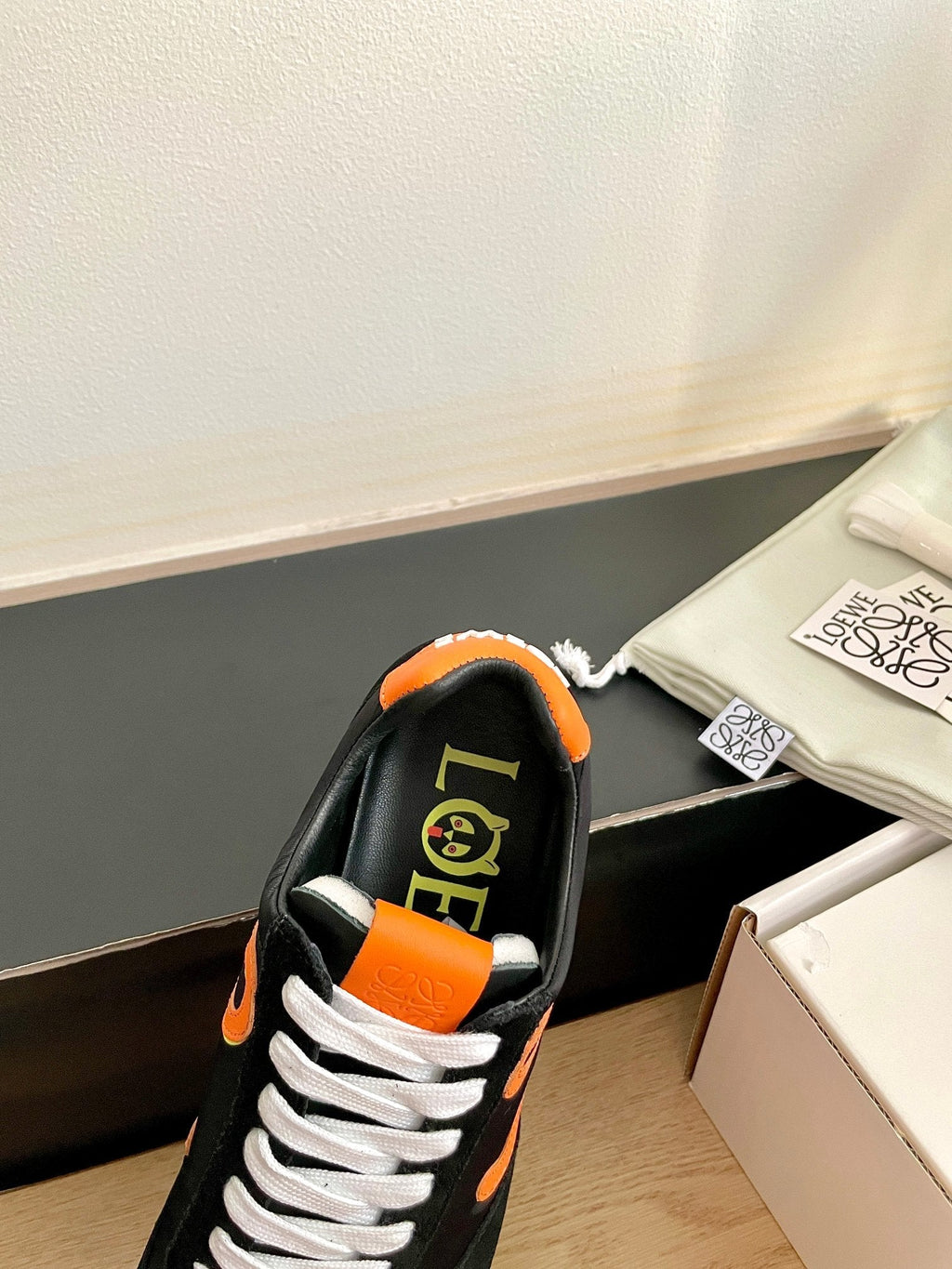 L2-Sneakers