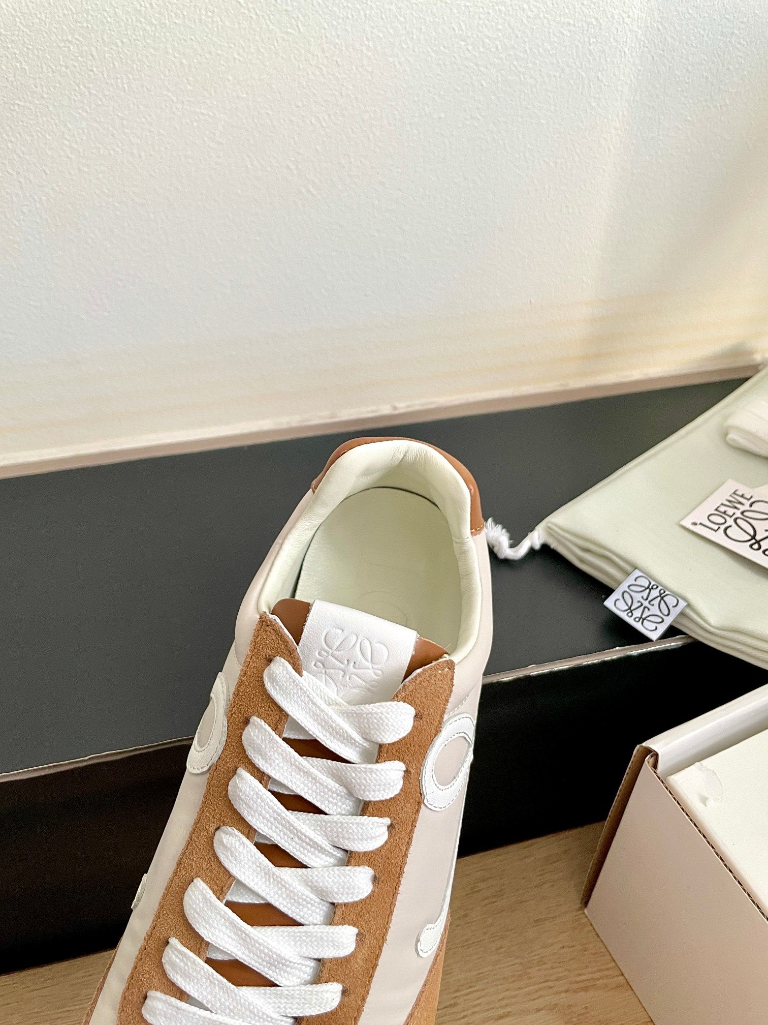 L2-Sneakers
