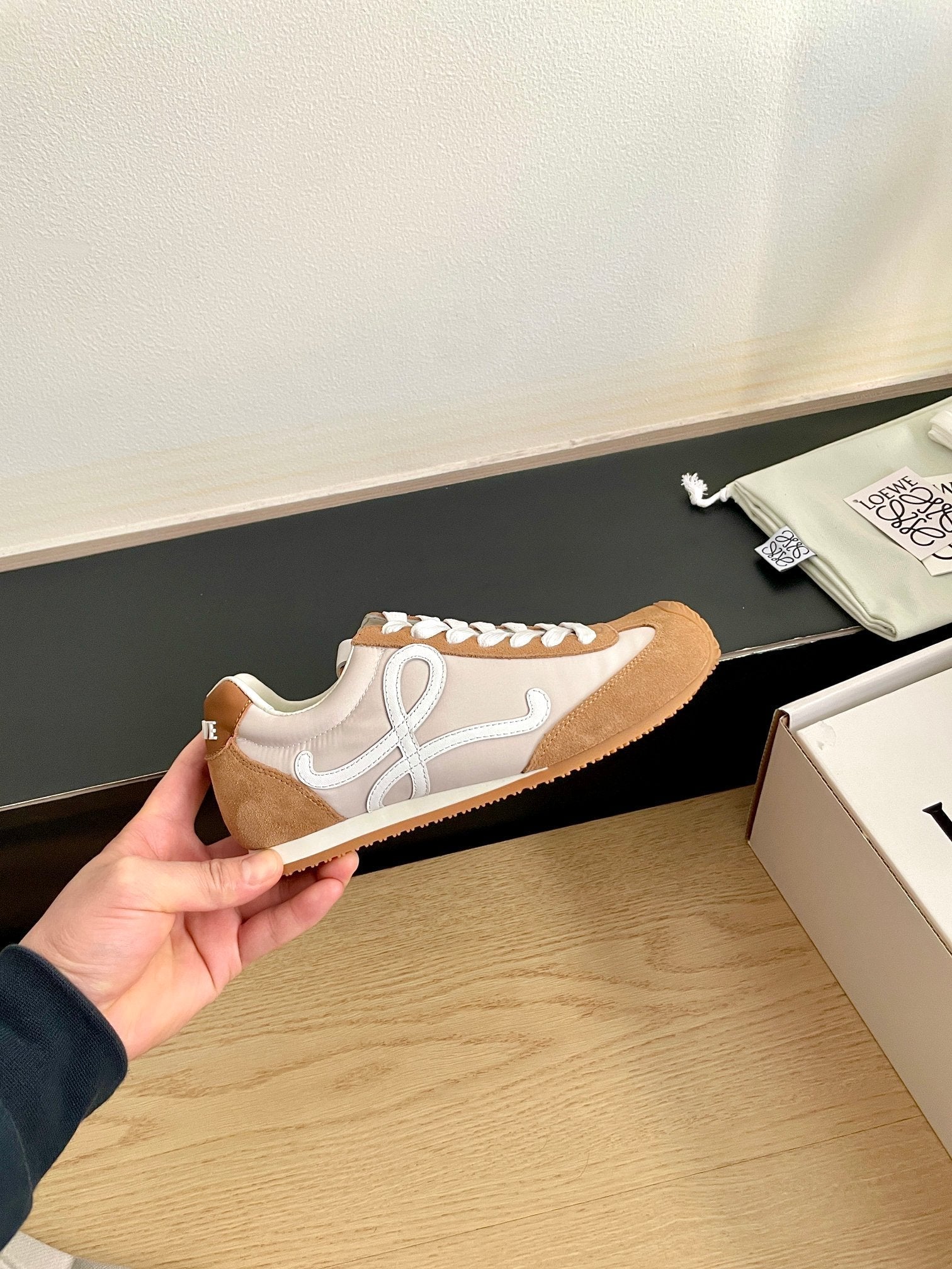 L2-Sneakers