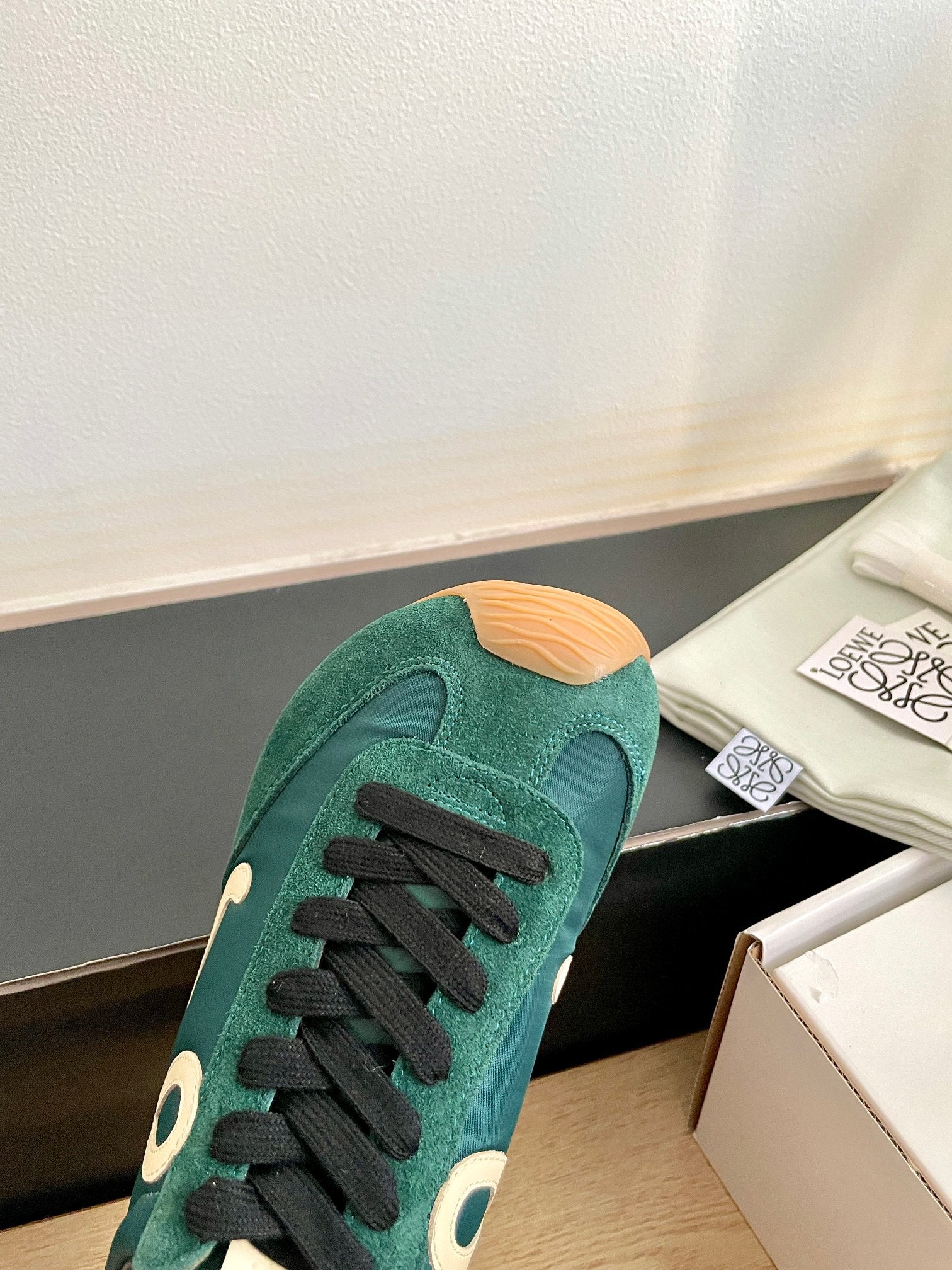 L2-Sneakers