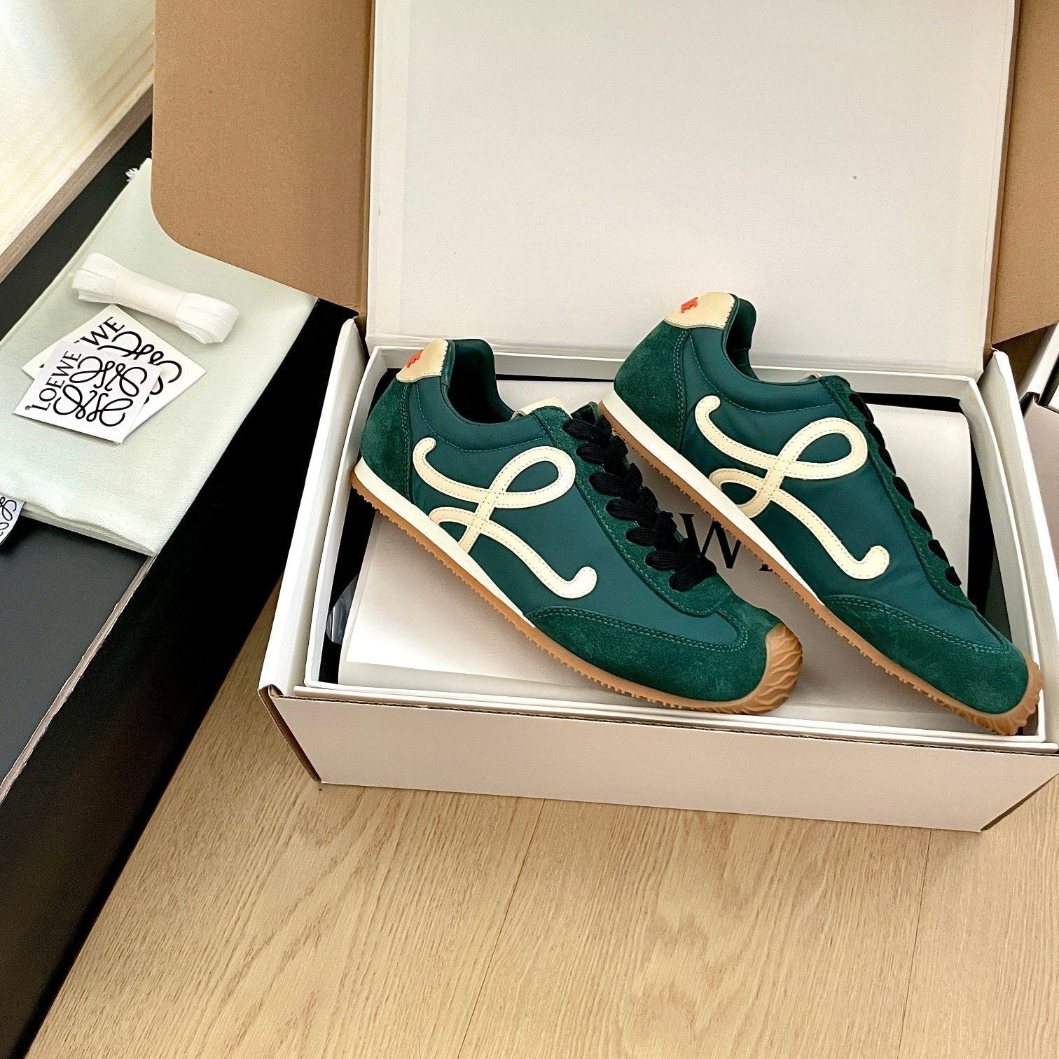 L2-Sneakers