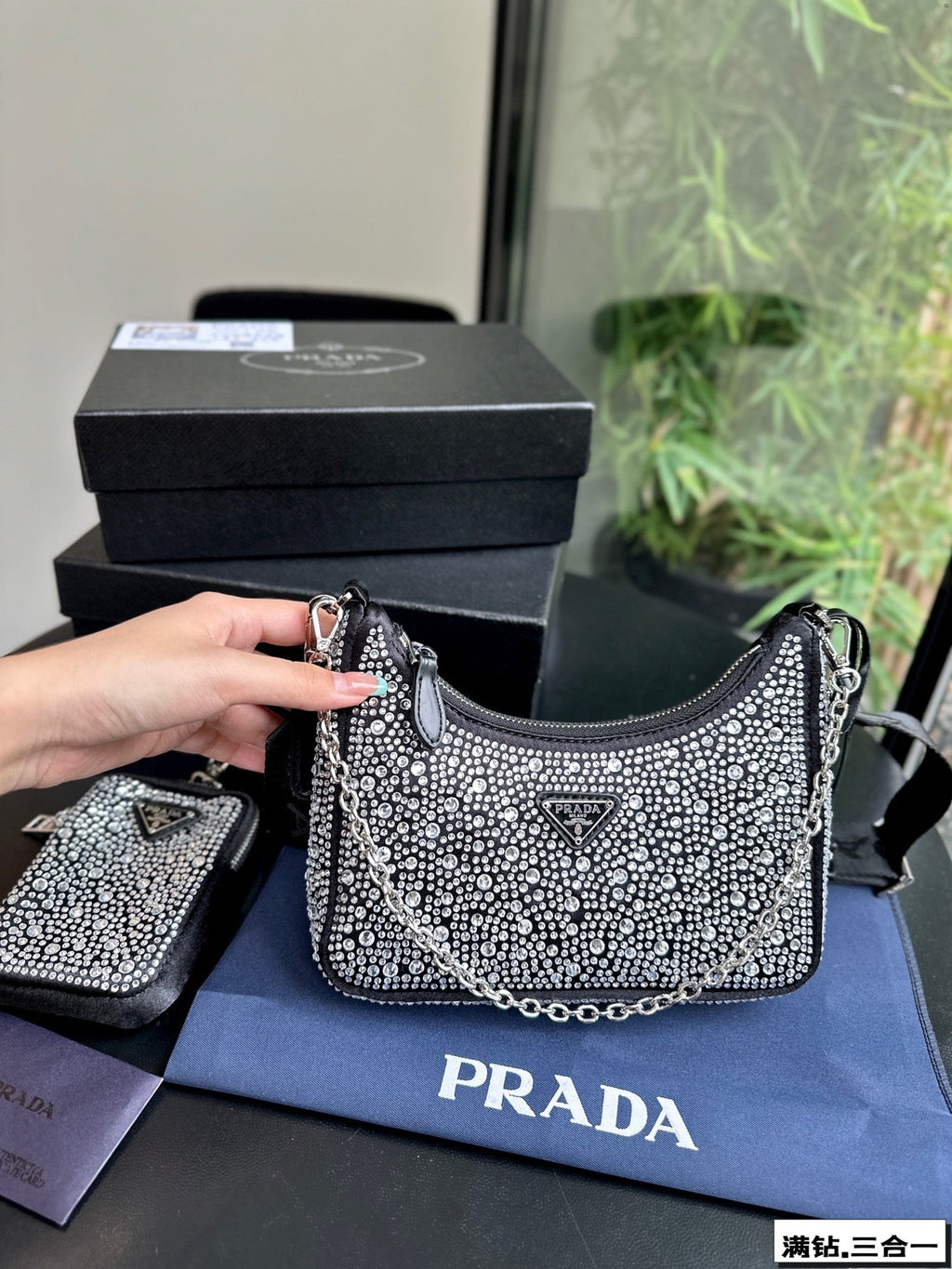 P-Shoulder Bag