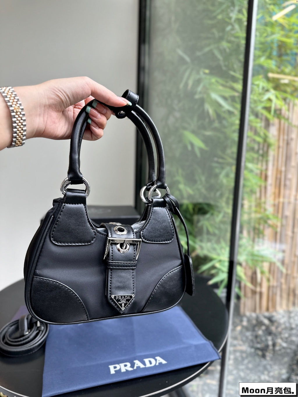 P-Shoulder Bag