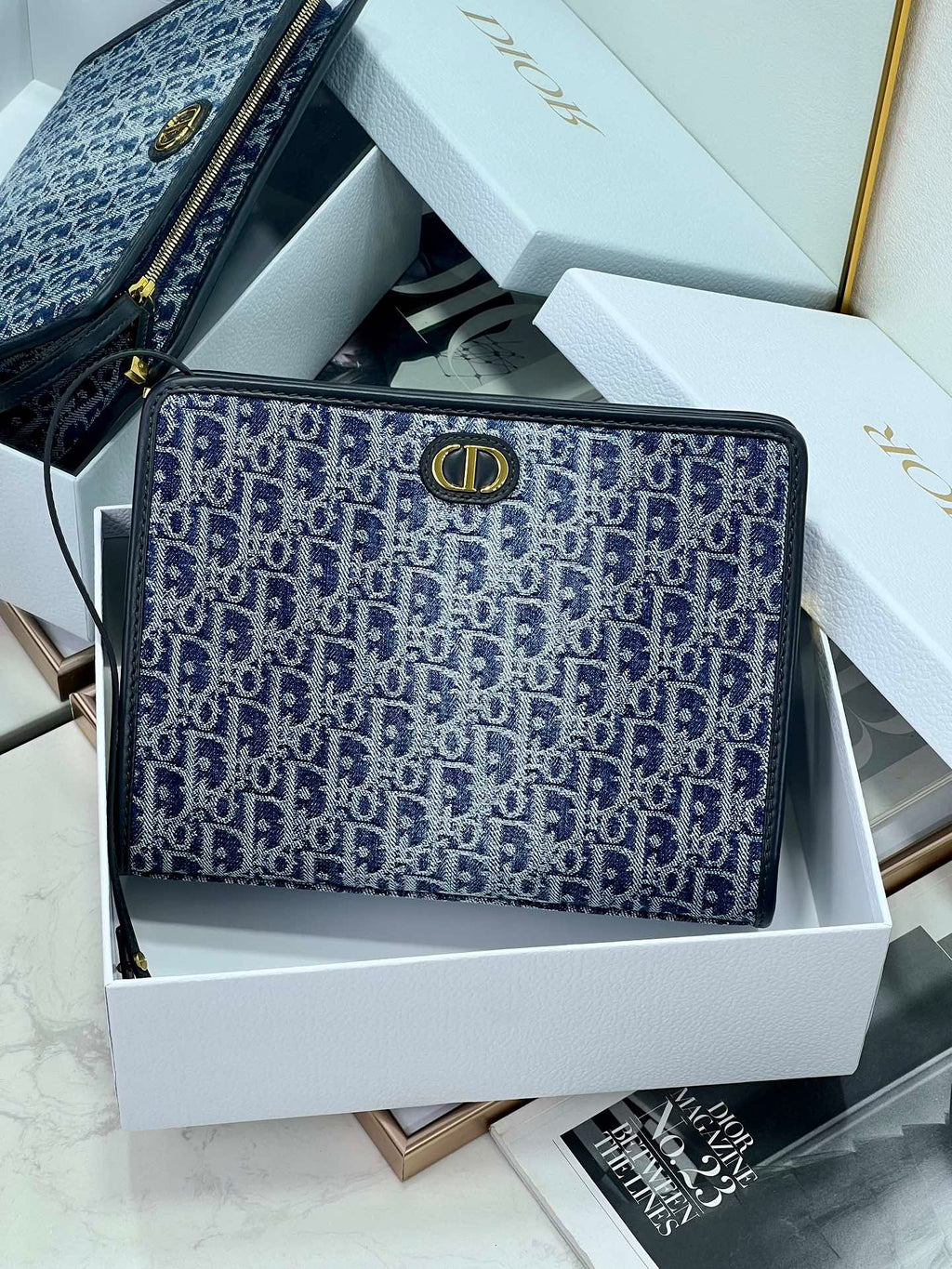 D-Book Tote